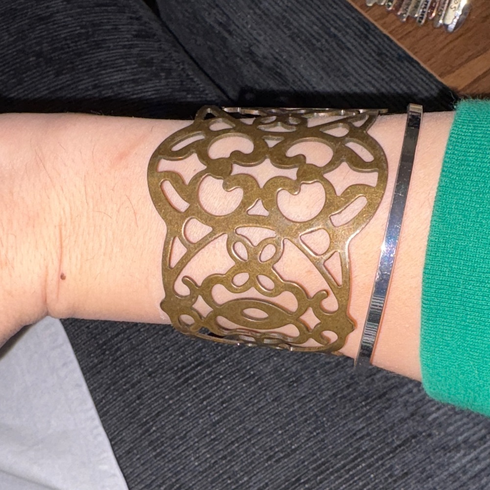 Vintage Cutout Filigree Cuff Bracelet — Bronze Tone